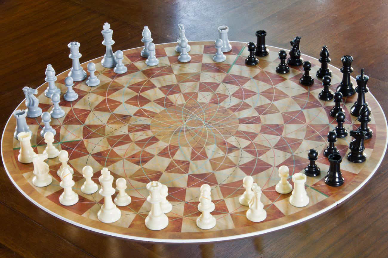 Three Player Chess Circular Hand Board Strategy Game Family Playing Set Gift 